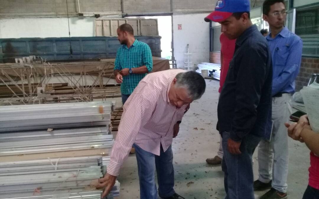 Gobierno de Miranda busca materiales locales para construcción de viviendas 