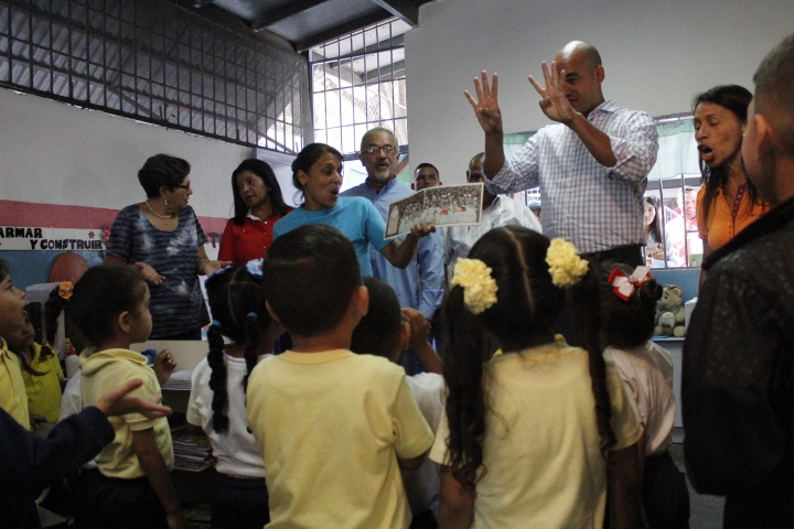 Gobierno de Miranda benefició a escuelas de Guarenas con el PAE