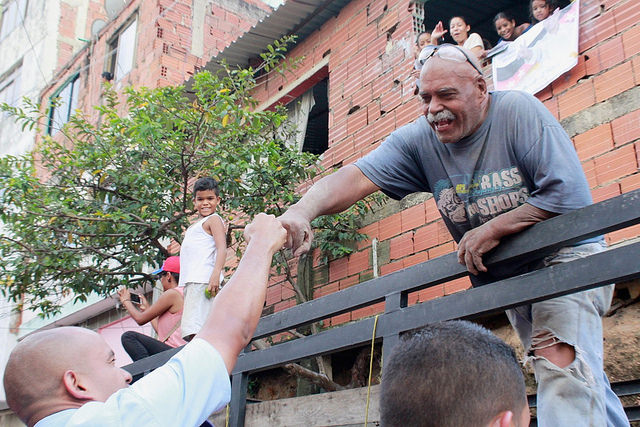 La solidaridad, la ternura de los pueblos