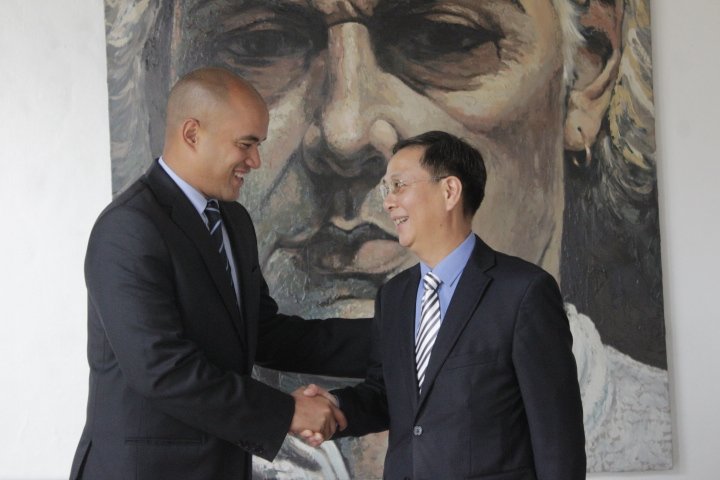 Gobierno de Miranda y China abren canales de exportación