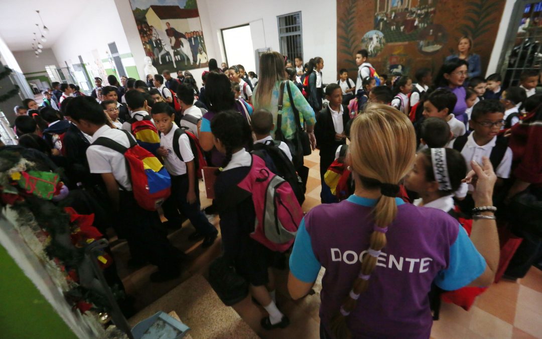 Gobernación pagó a docentes suplentes de escuelas estadales