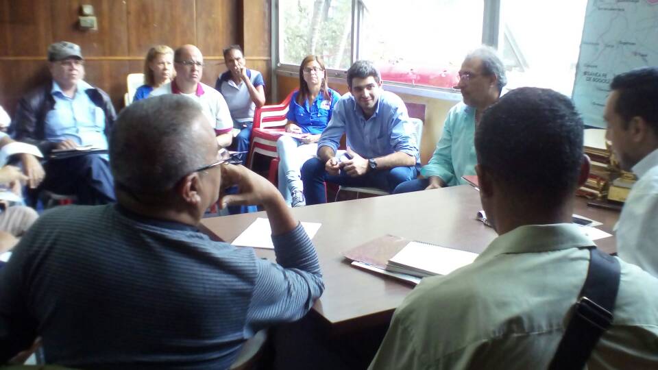 Mesa Industrial Textil de Miranda evalúa financiamientos del sector