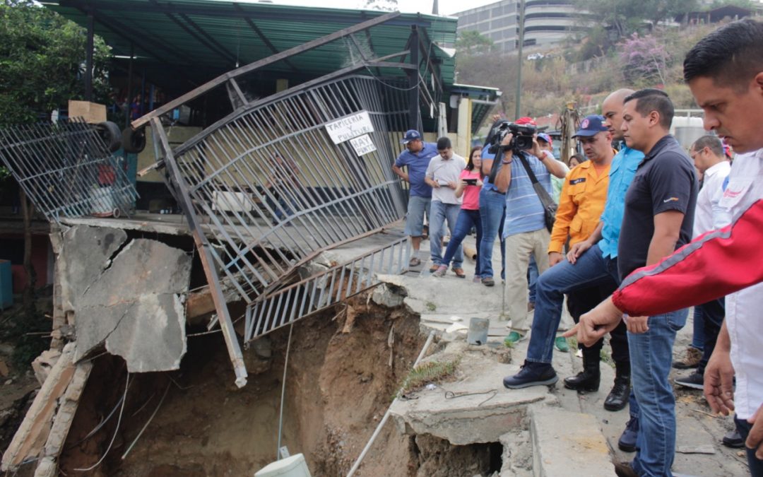 Gobierno de Miranda realizó inspección tras ruptura del tubo matriz en La Guairita