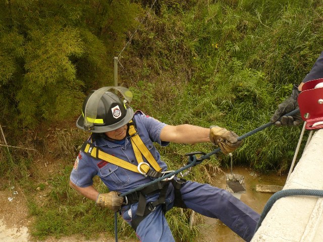 Bomberos de Miranda desarrolla programa de formación de voluntarios