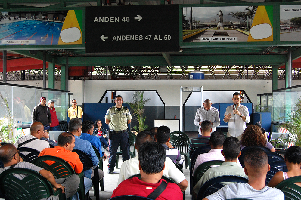 Gobierno de Miranda y transportistas crean sistema de seguridad