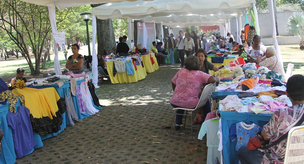Ejecutivo regional mejora condiciones de emprendedoras mirandinas