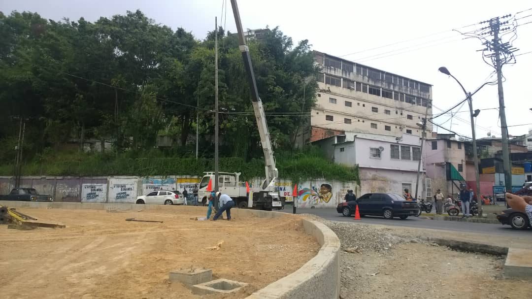 Inicia asfaltado en la Panamericana a la altura de La Matica