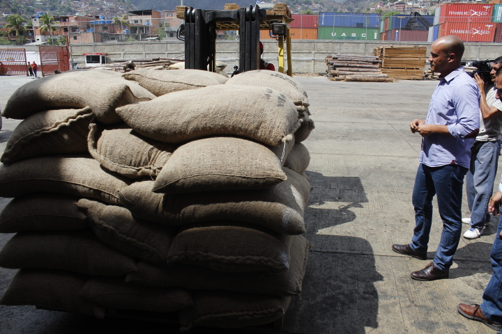 Exportadas primeras 75 toneladas de cacao barloventeño