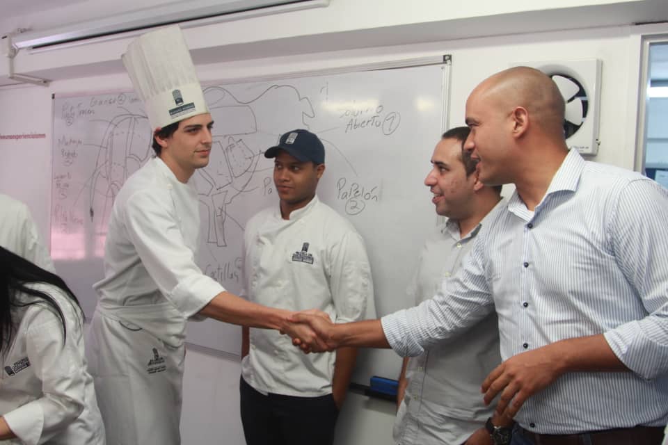 Miranda potenciará formación en gastronomía local