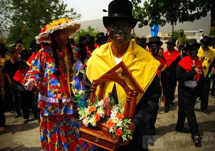 Parranda de San Pedro tradición que une a los mirandinos con música y religión