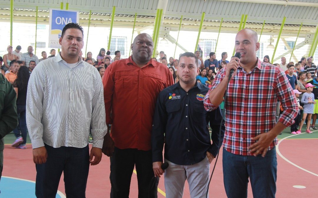 Inaugurada Cancha de Paz en Santa Lucía