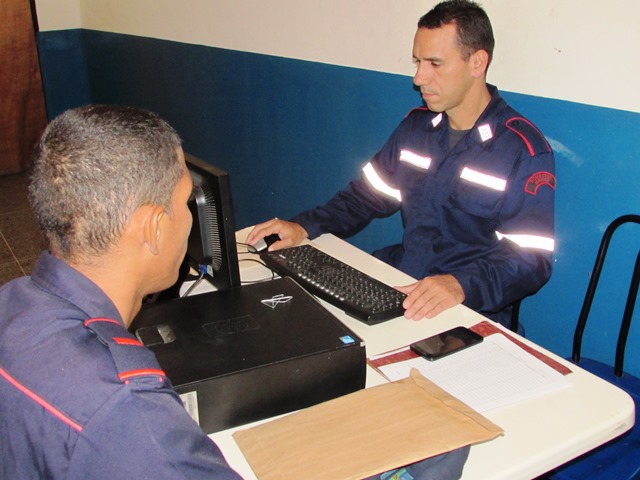 Bomberos de Miranda evalúa a más de 300 efectivos que aspiran ascender