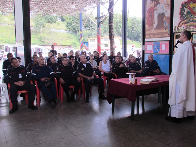 Apagafuegos regionales iniciaron celebración por Día Nacional del Bombero