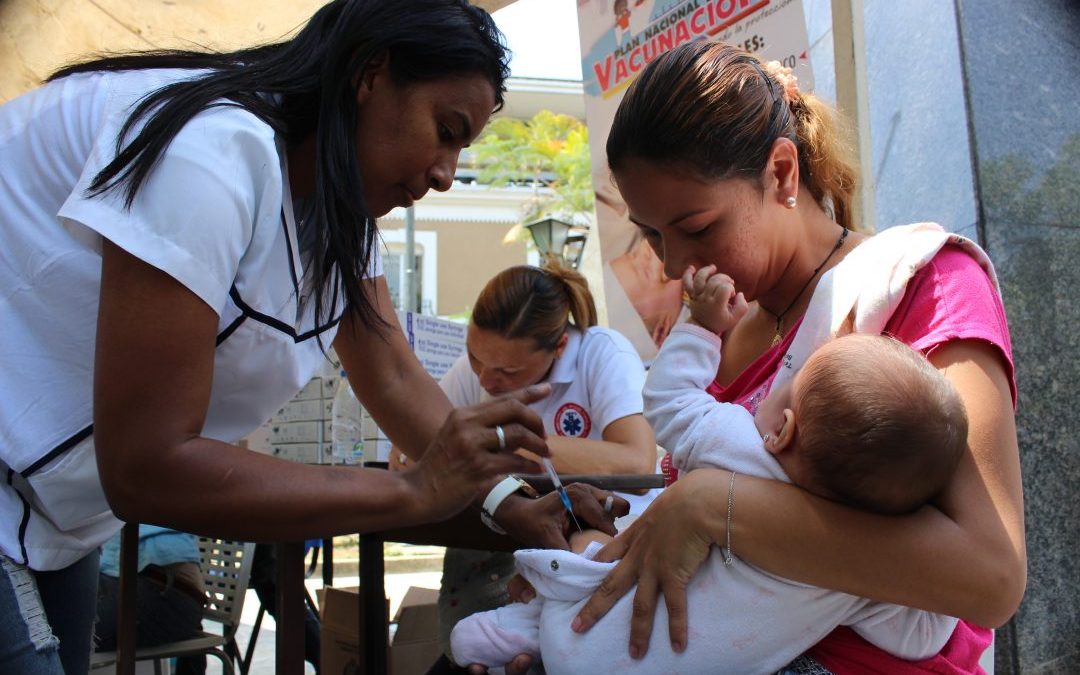 Realizaron vacunación contra poliomielitis, rubéola y sarampión en Charallave