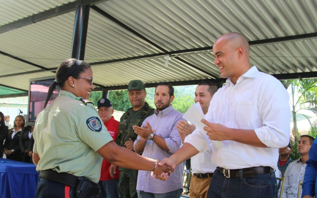 Gobernador de Miranda reconoció labor de policías del municipio Zamora