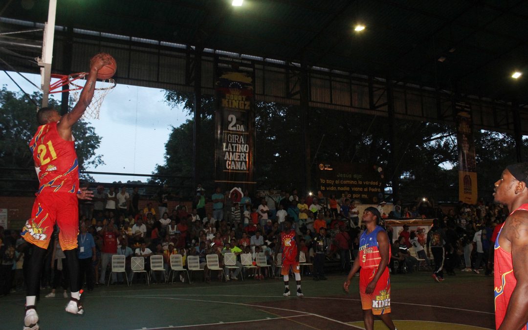 Tuyeros disfrutaron el baloncesto callejero con los Court Kingz