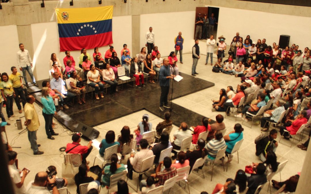 Gobernador Héctor Rodriguez reconoció labor de docentes mirandinos