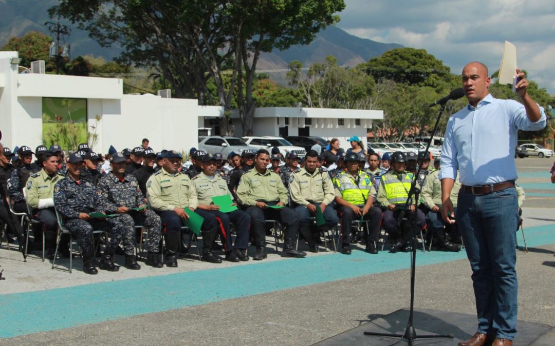 Ejecutivo regional mantendrá políticas de dotación para cuerpos de seguridad