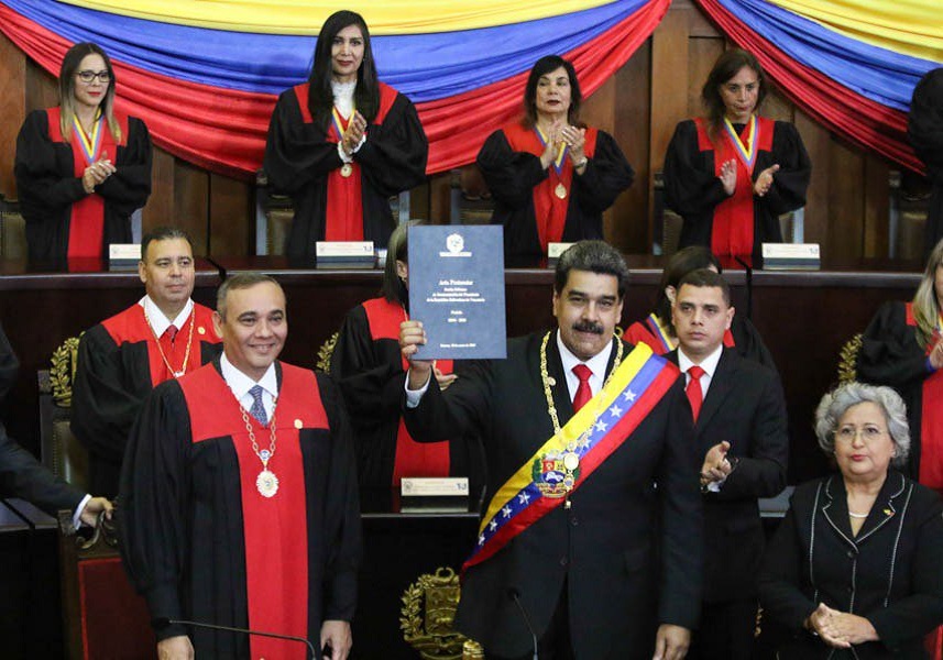 Juramentación del Presidente Maduro ante el TSJ fue constitucional