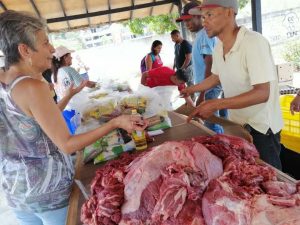 Nueve mil 800 trabajadores y jubilados del Ejecutivo regional atendidos con jornada de alimentos