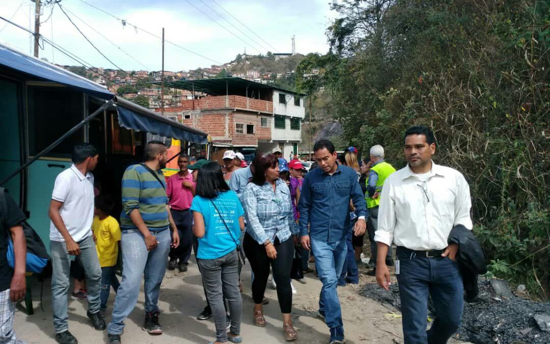 Afectados por incendio en San Isidro reciben ayuda para construcción de sus viviendas