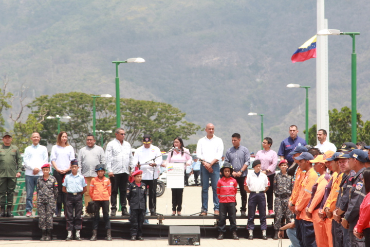 Héctor Rodríguez: No es tiempo de irracionalidad, es tiempo de lucha y trabajo