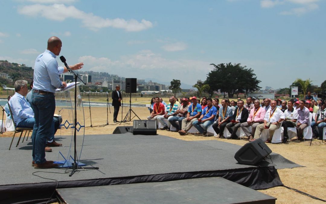 Gobernador exaltó compromiso y solidaridad de trabajadores durante falla eléctrica