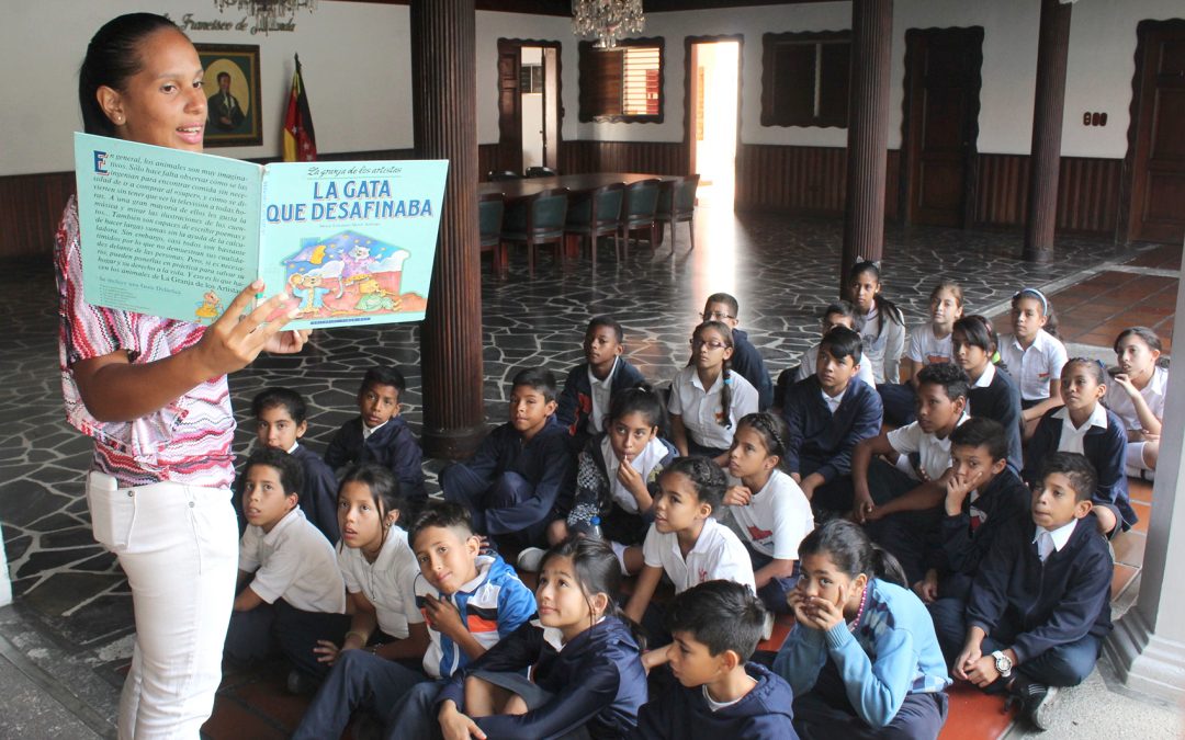 Estudiantes  celebraron el Día de la Felicidad y la Solidaridad
