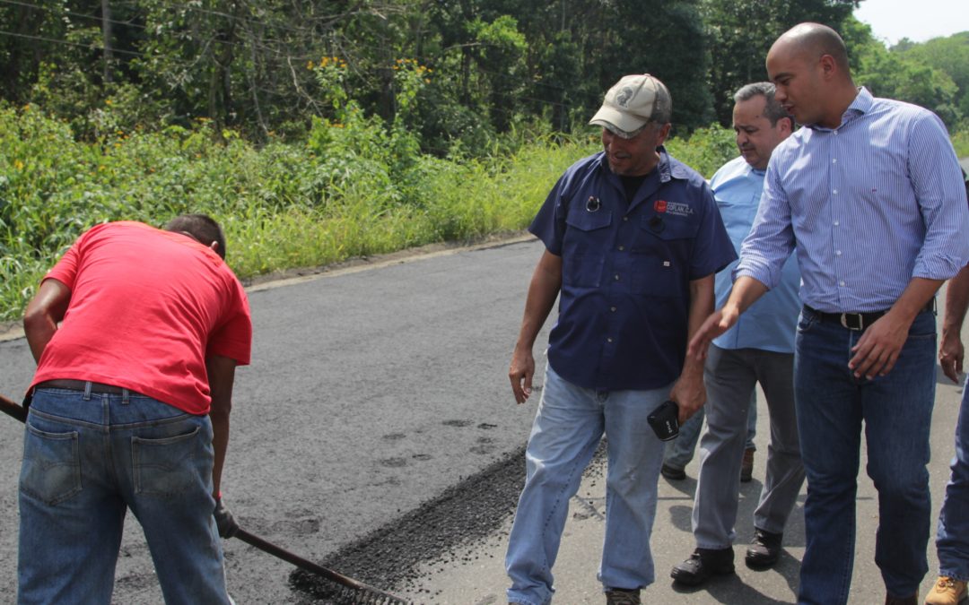 Aplican más de 25 mil toneladas de asfalto en la Troncal 9