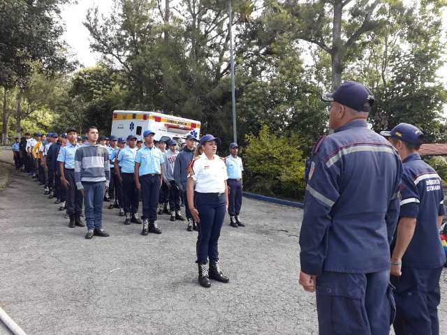 Bomberos de Miranda abrió inscripciones para las Brigadas Infantiles