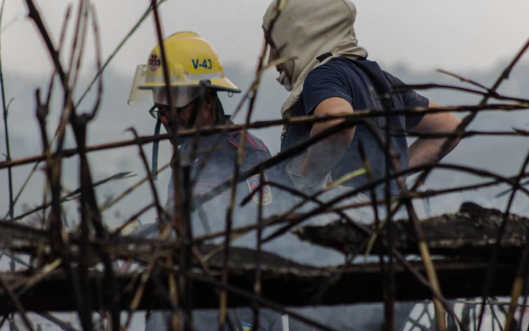 Bomberos de Miranda alertan sobre riesgo de incendios de vegetación