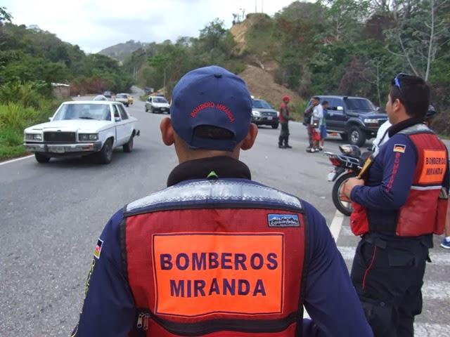 Más de mil 400 bomberos resguardaron a los mirandinos