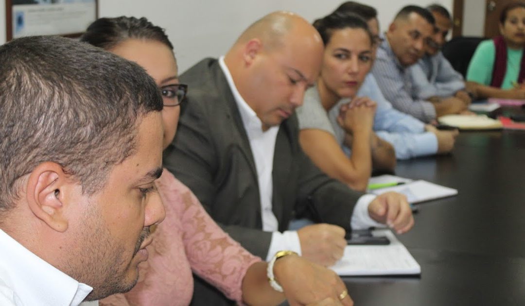 Gobernación y Clebm evaluaron avances en materia económica