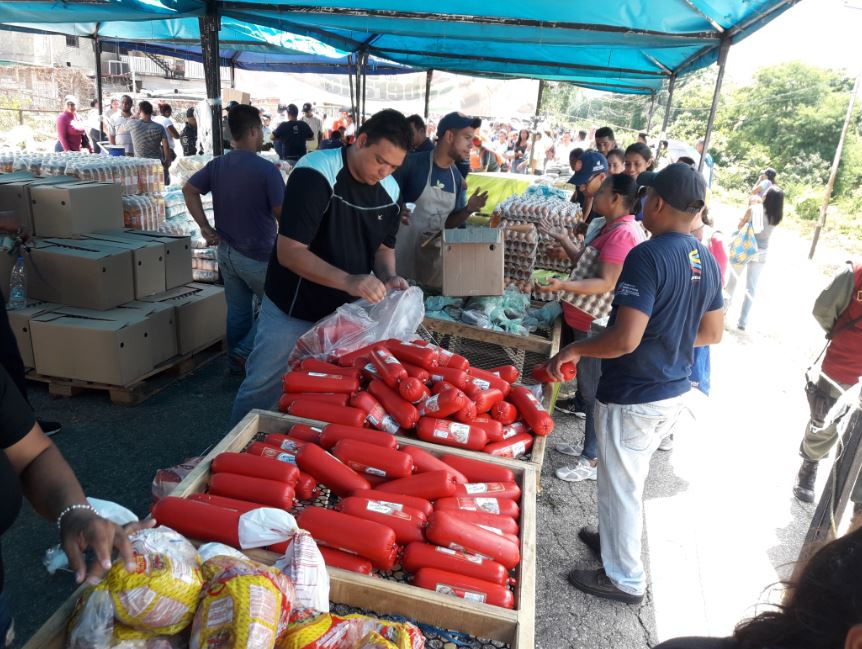 Más de 40 toneladas de alimentos distribuidas a 3 mil familias luciteñas