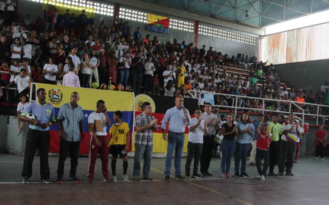 Avanzan juegos comunales en Zamora
