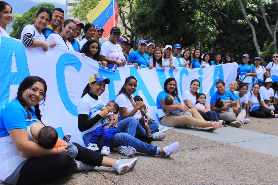 Mirandinas hicieron caminata para promover lactancia materna