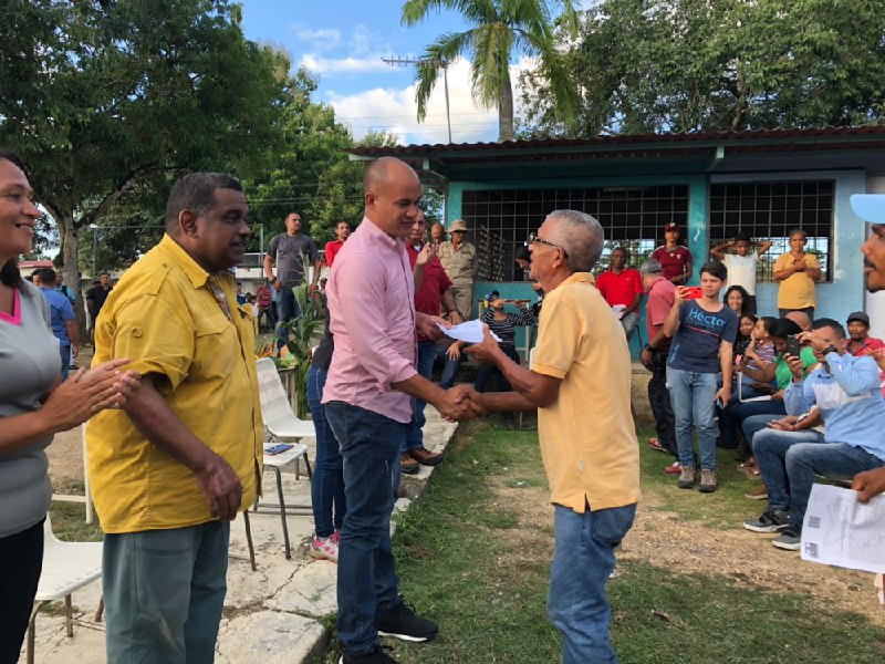 Productores agrícolas de Yaguapita recibieron títulos de tierra rural