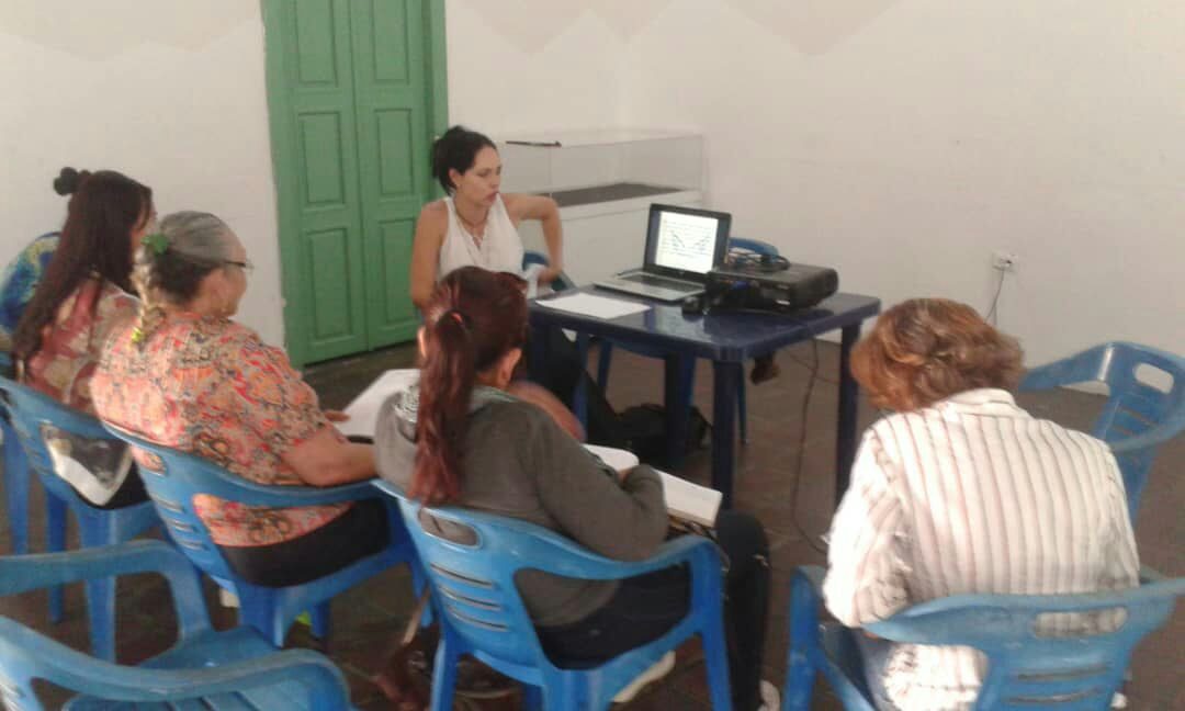 Dictan taller de holística en Casa Museo Arturo Michelena de Los Teques