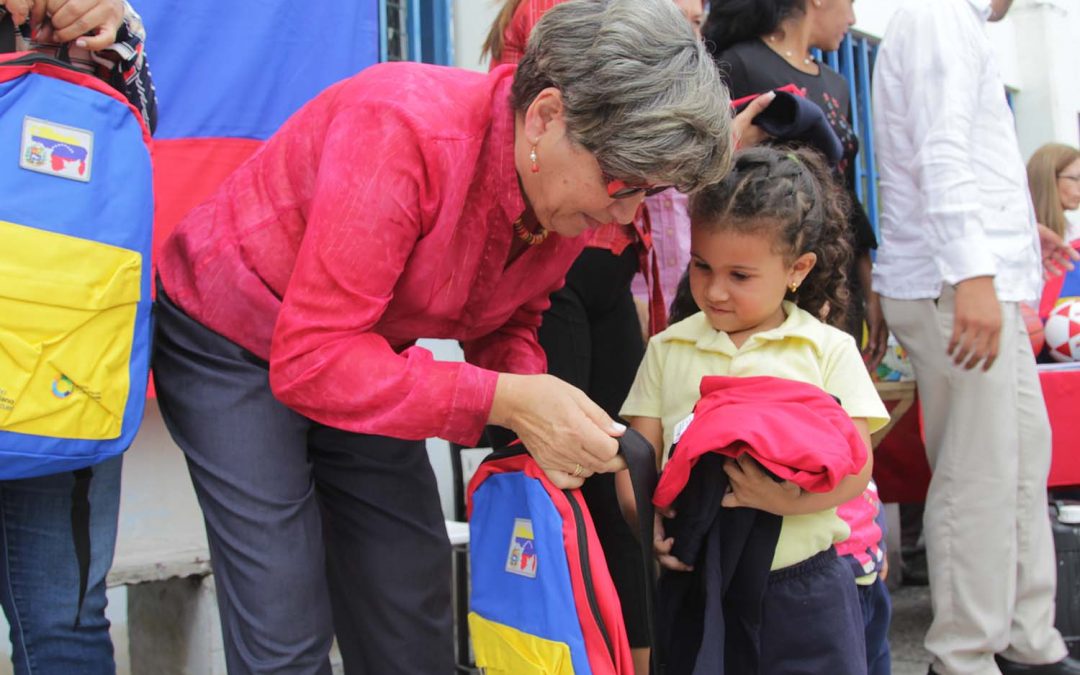 Gobierno de Miranda impulsa planes para mejorar calidad educativa