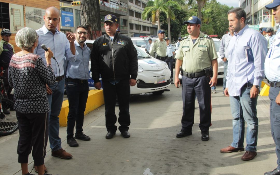 Entregan patrulla para el municipio Guaicaipuro
