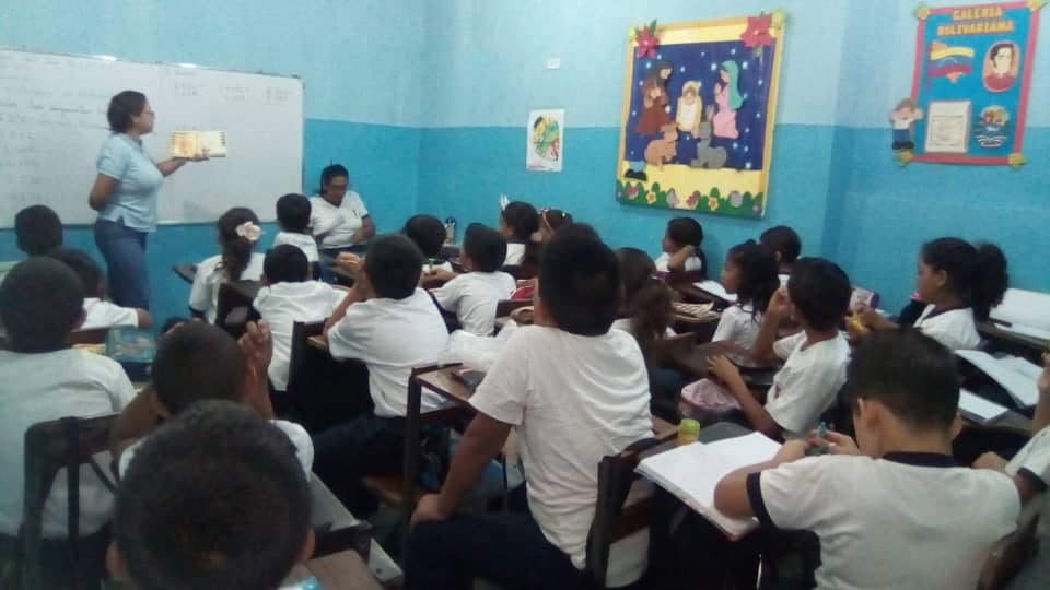 Niños mirandinos reciben atención en materia educativa