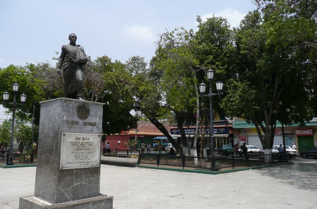 Inician trabajos de recuperación de la Plaza Bolívar de Cúa