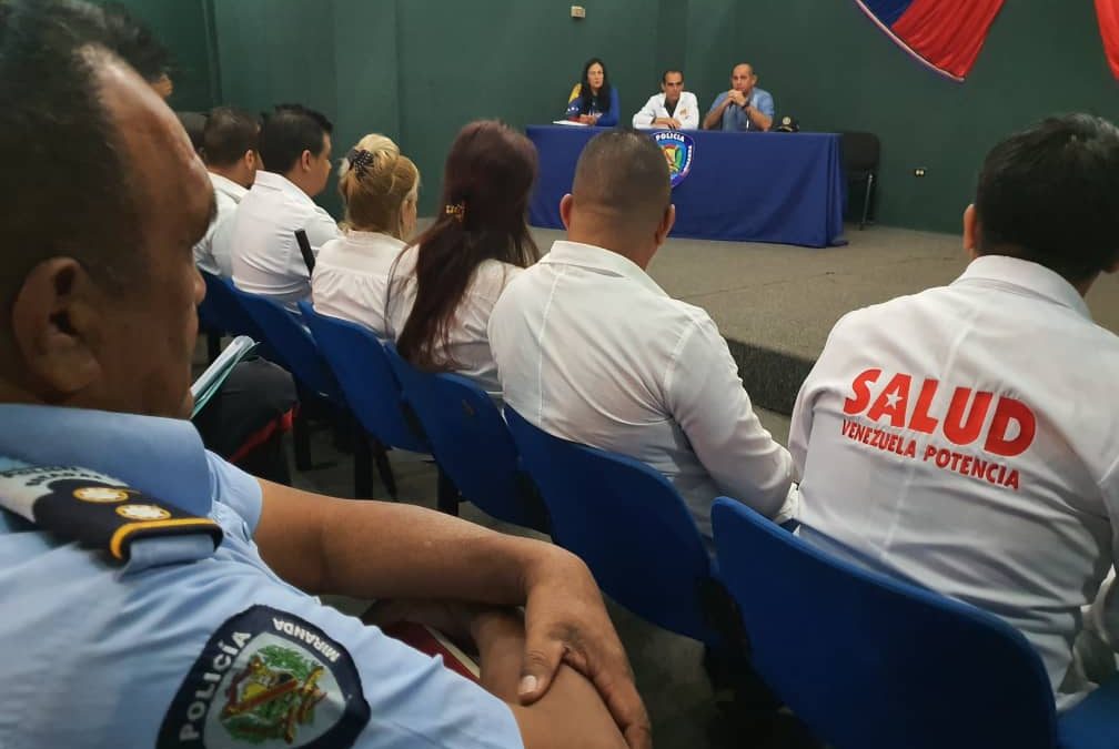 Policía de Miranda fortalece lazos con la Misión Barrio Adentro