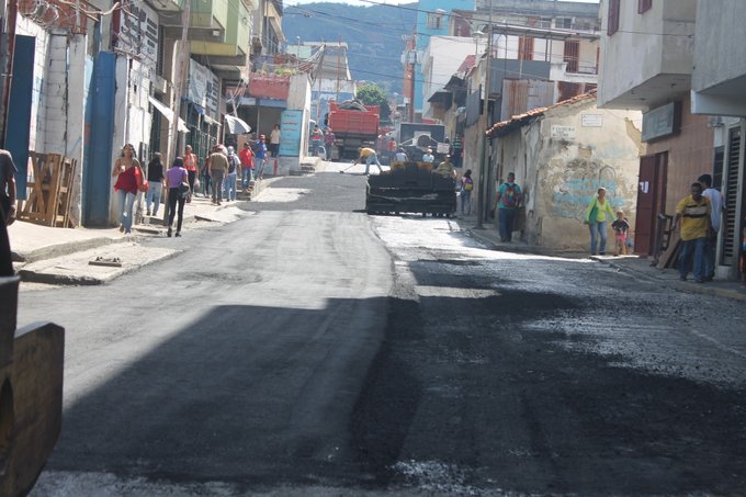 Feria del Asfalto llega a calles del casco central de Guarenas