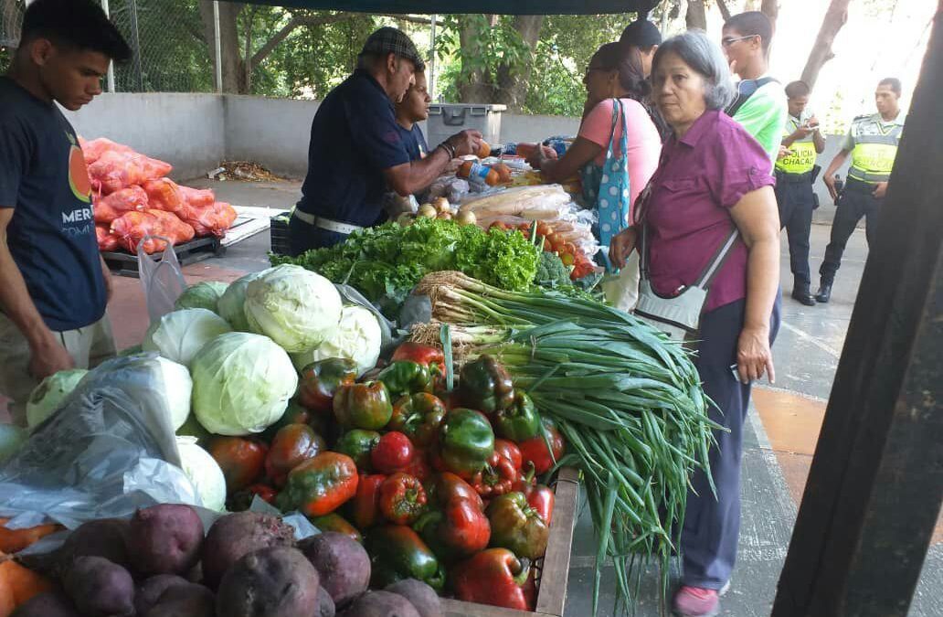 Jornada de venta de alimentos atendió a unas mil familias de Guatire