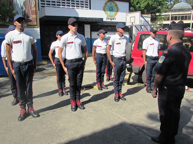 Estudiantes del PNF de Bomberos de la UNES realizarán prácticas profesionales