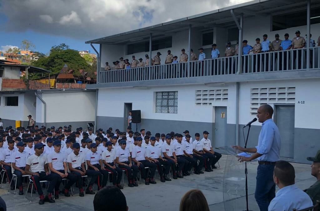 418 jóvenes iniciaron estudios en la UNES Altos Mirandinos