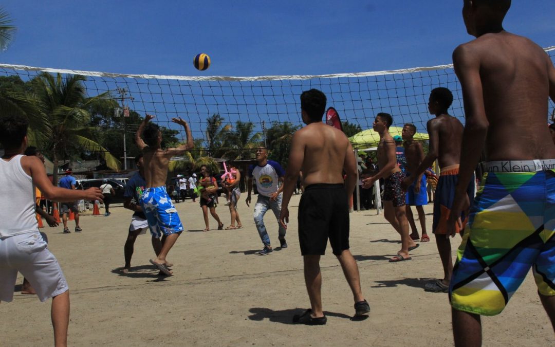 Campismo Juvenil en playa de Tacarigua de La Laguna 