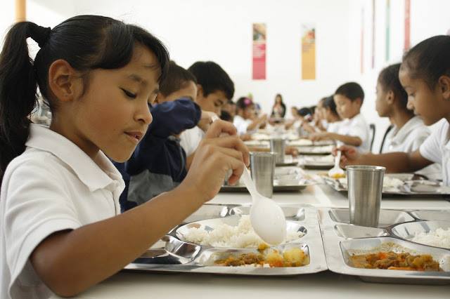 PAE se mantiene activo en todas las escuelas de Buroz durante cuarentena