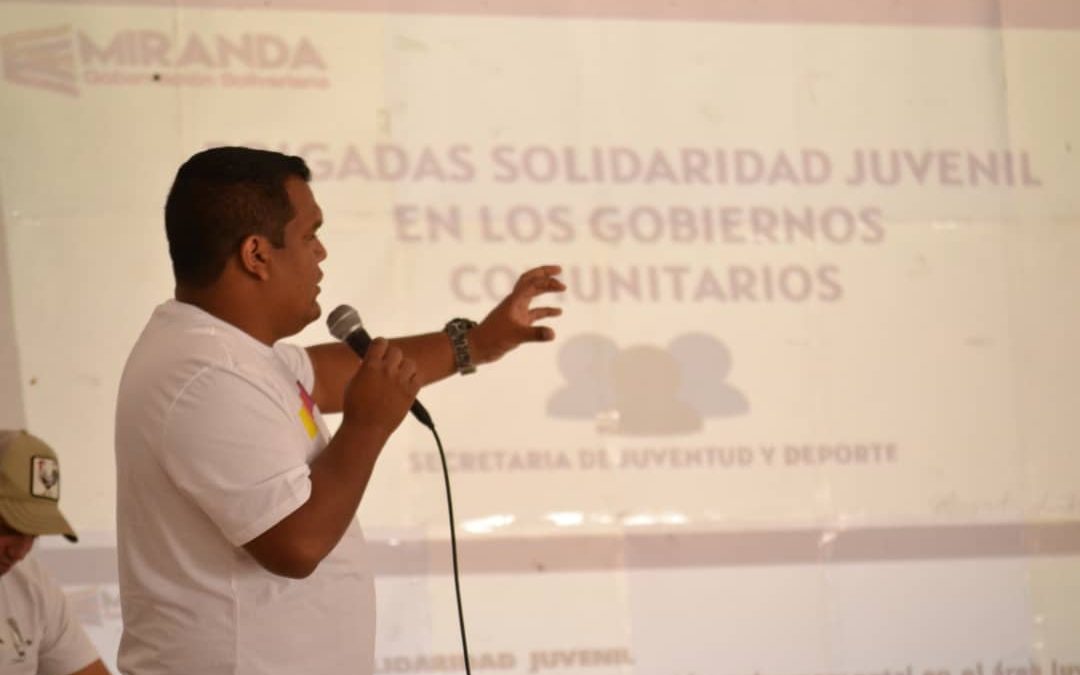 Brigadas Juveniles se unen a los Gobiernos Comunitarios